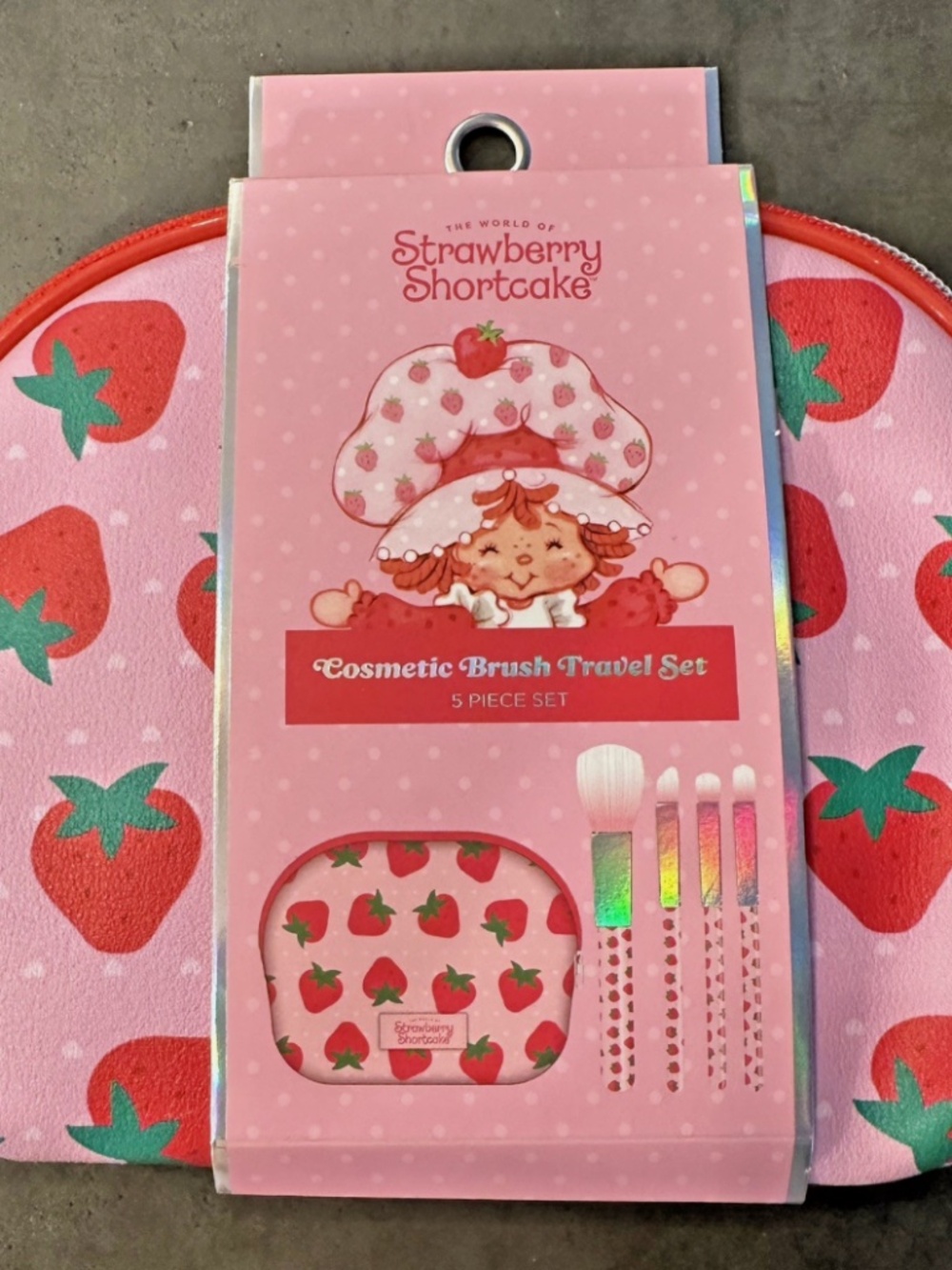 Strawberry Shortcake Zipper Cosmetic Brush Travel Set - 5 Piece Set - NEW!!